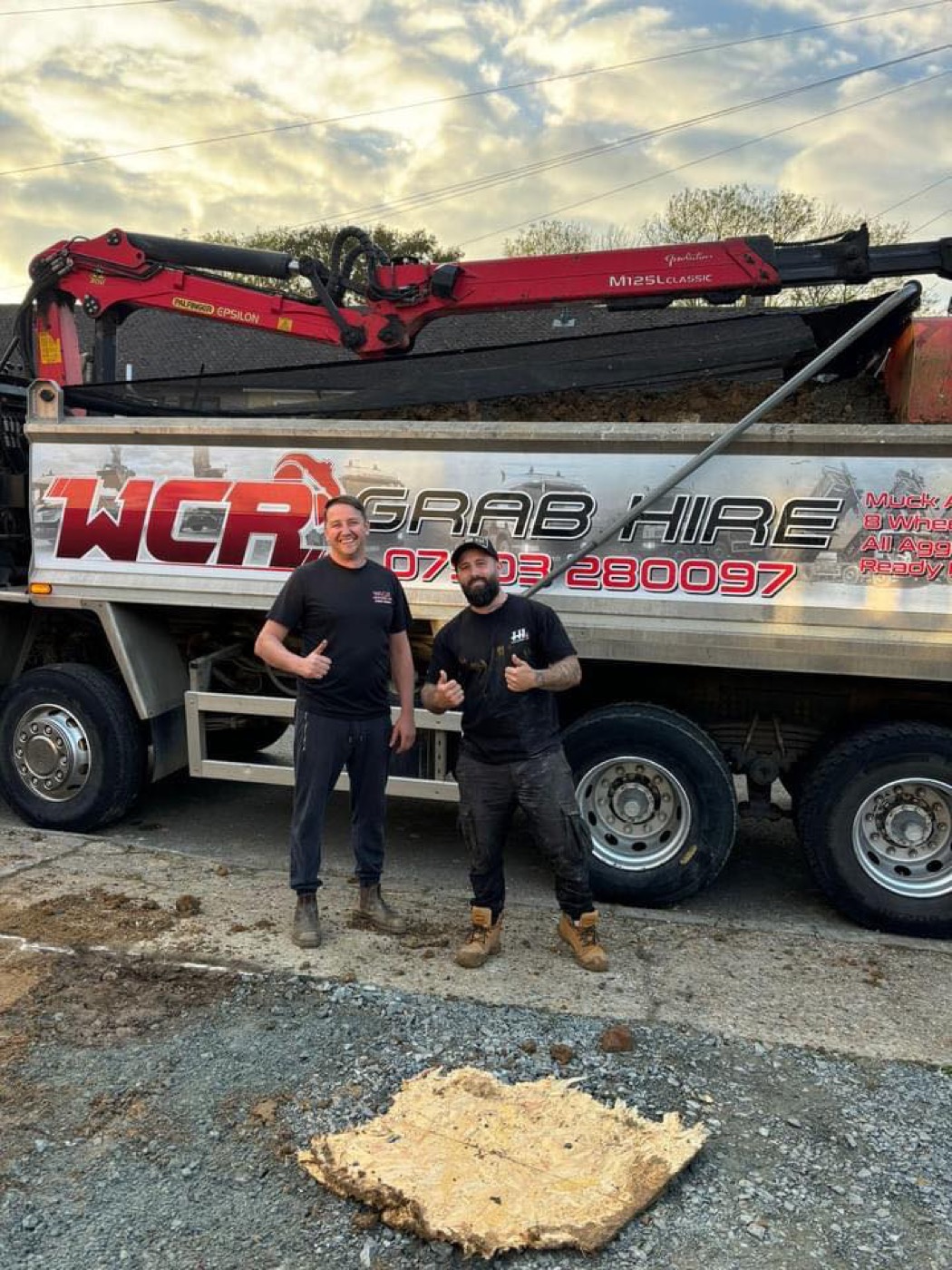 WCR Grab Hire — real grab lorry, muck away and aggregate work in Essex & London