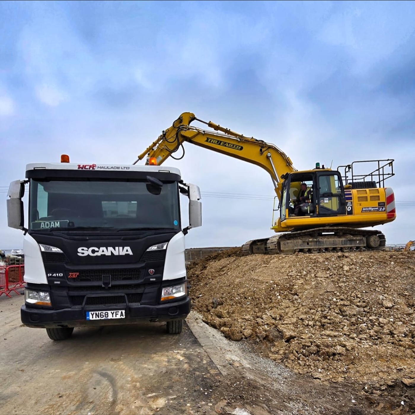 WCR Grab Hire — real grab lorry, muck away and aggregate work in Essex & London