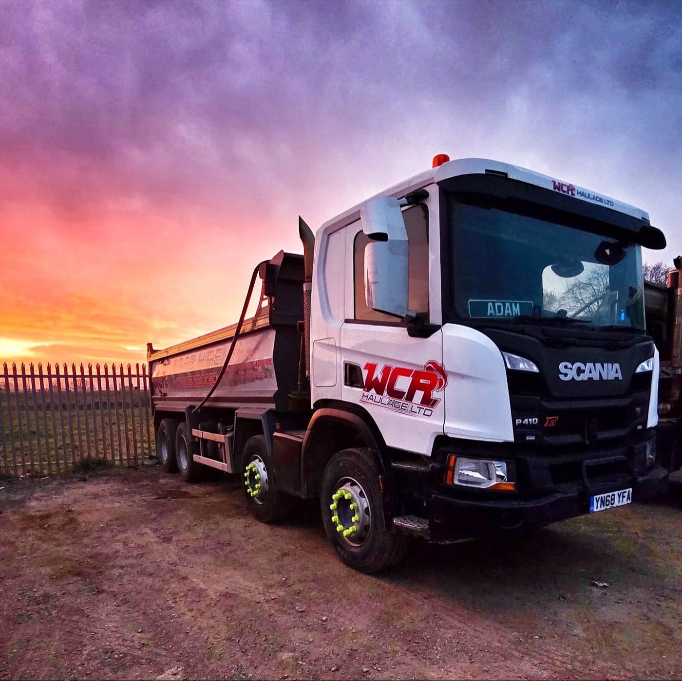 WCR Grab Hire — real grab lorry, muck away and aggregate work in Essex & London