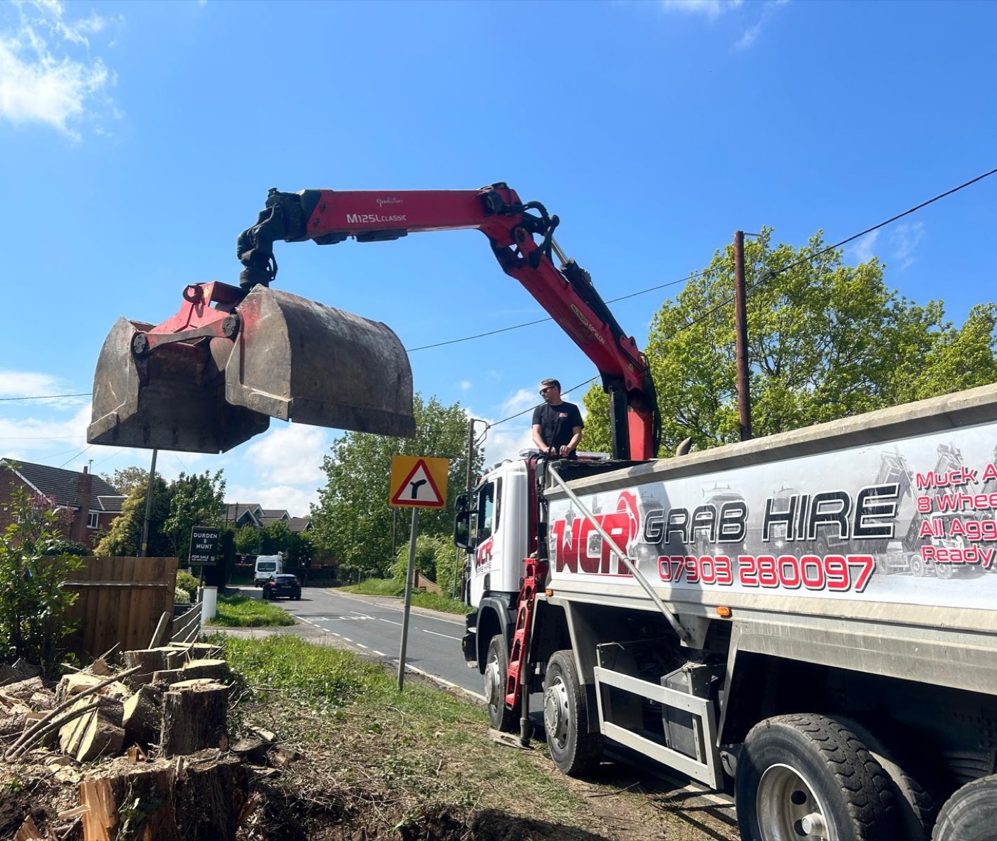 WCR Grab Hire — real grab lorry, muck away and aggregate work in Essex & London