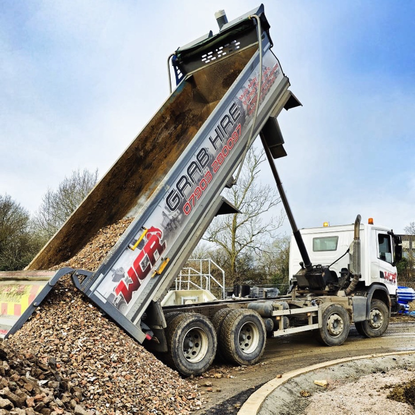 WCR Grab Hire — real grab lorry, muck away and aggregate work in Essex & London