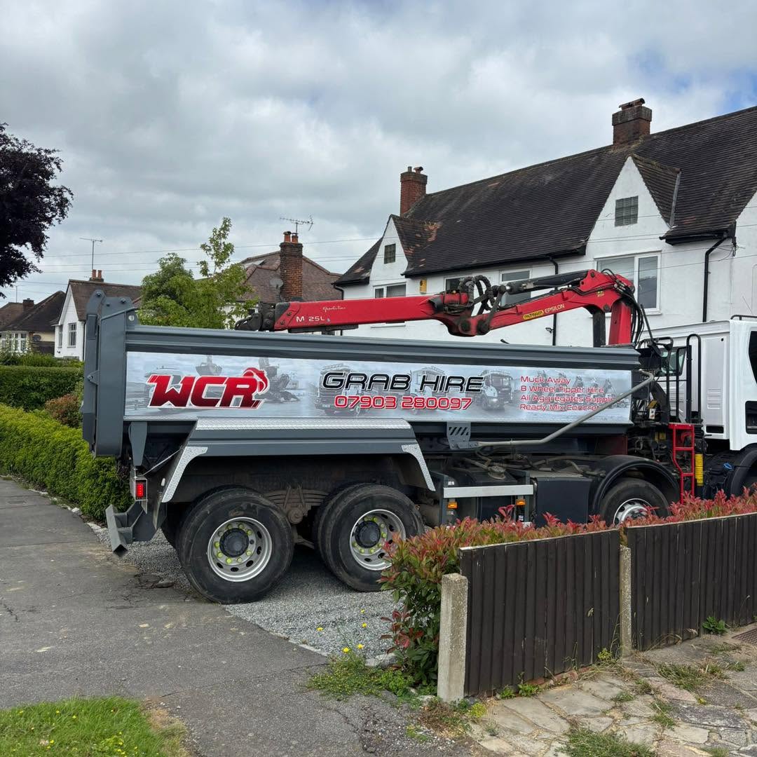 WCR Grab Hire — real grab lorry, muck away and aggregate work in Essex & London